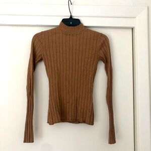 MOCHA // Ribbed Mock Turtleneck